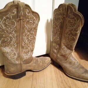 Female Western Performance Boots ( Cowgirl Boots)